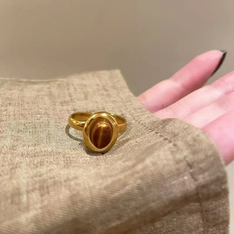 Retro Brown Rings