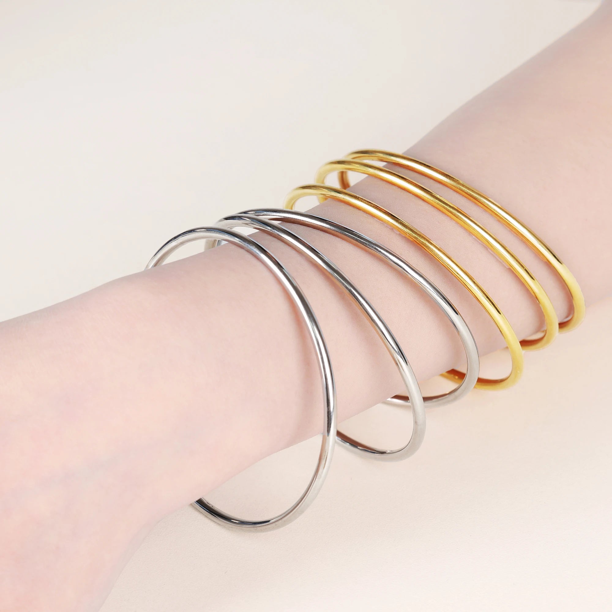 Fashionable Bracelet